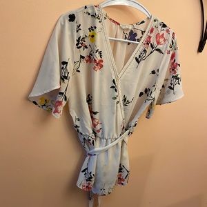 Worn but in great condition floral top